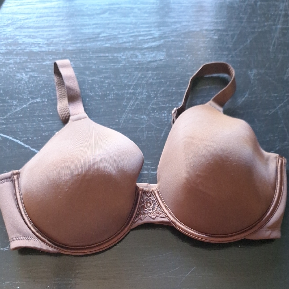 Vanity Fair Smooth T-Shirt Bra in Brown